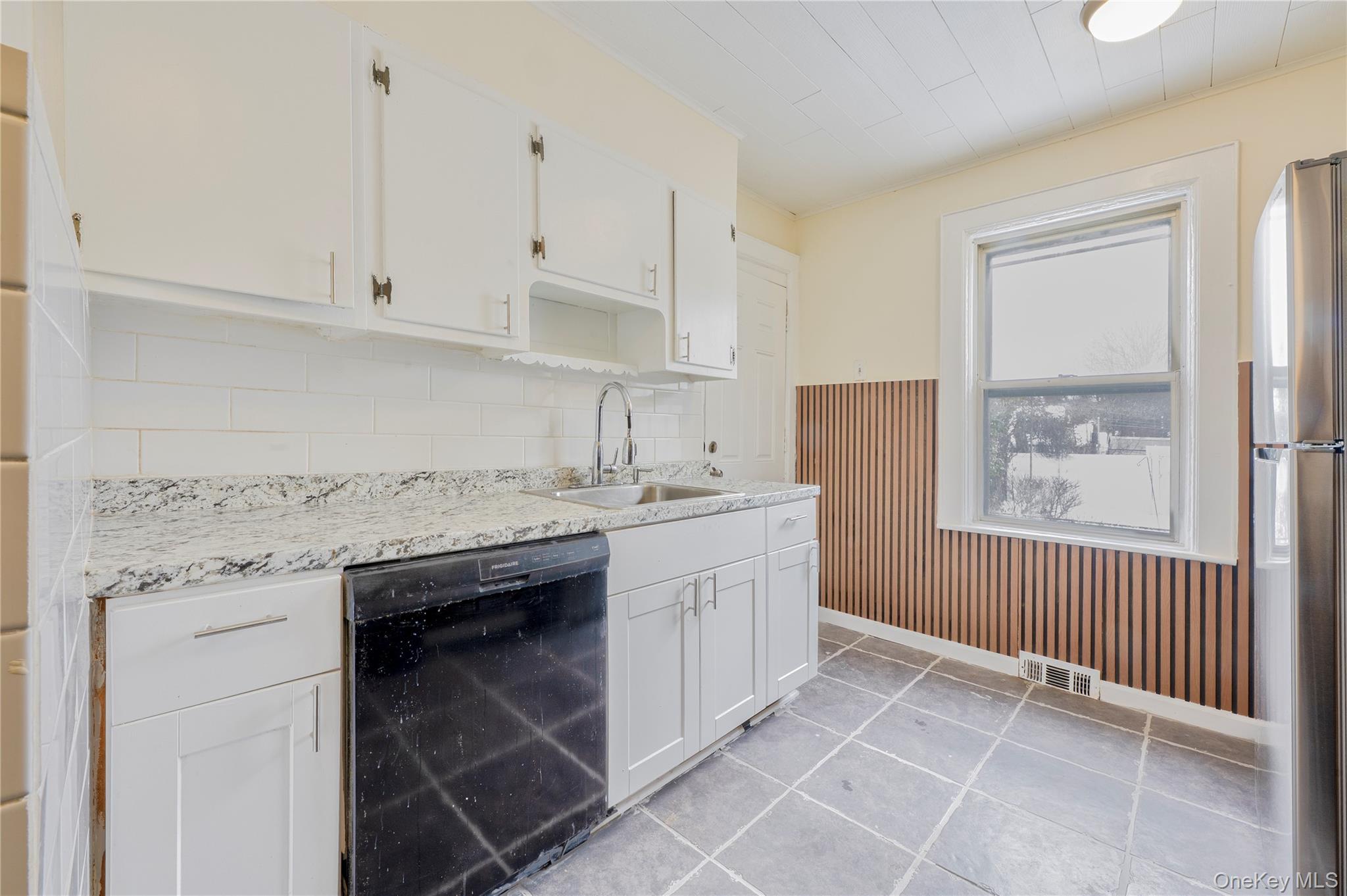 Single Family 91st  Queens, NY 11421, MLS-965252-8