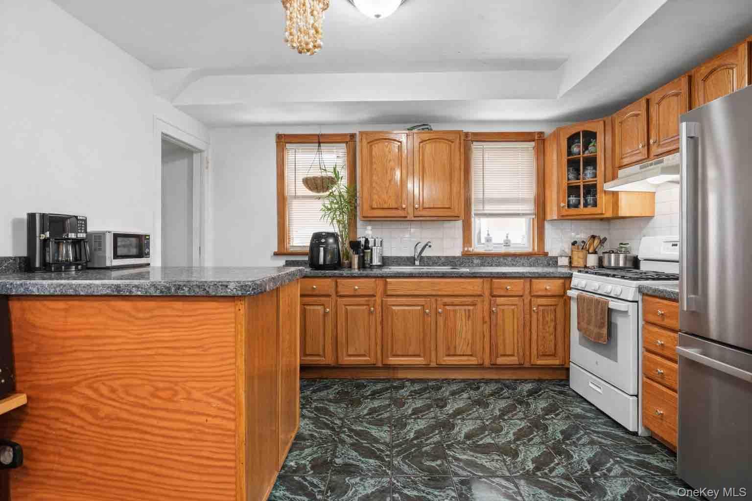 Single Family 141st  Queens, NY 11413, MLS-965254-8