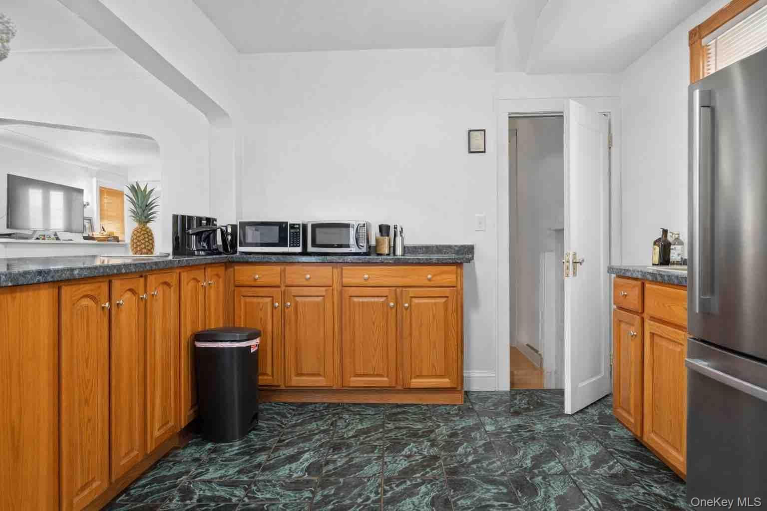 Single Family 141st  Queens, NY 11413, MLS-965254-9