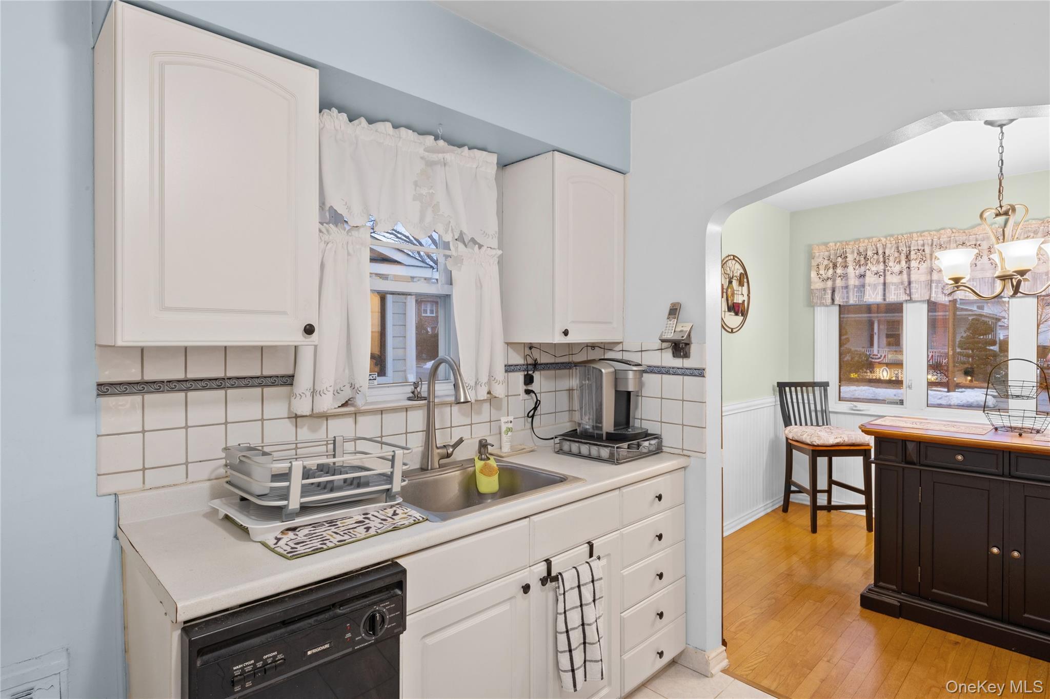 Single Family Hawthorne  Nassau County, NY 11001, MLS-965271-10