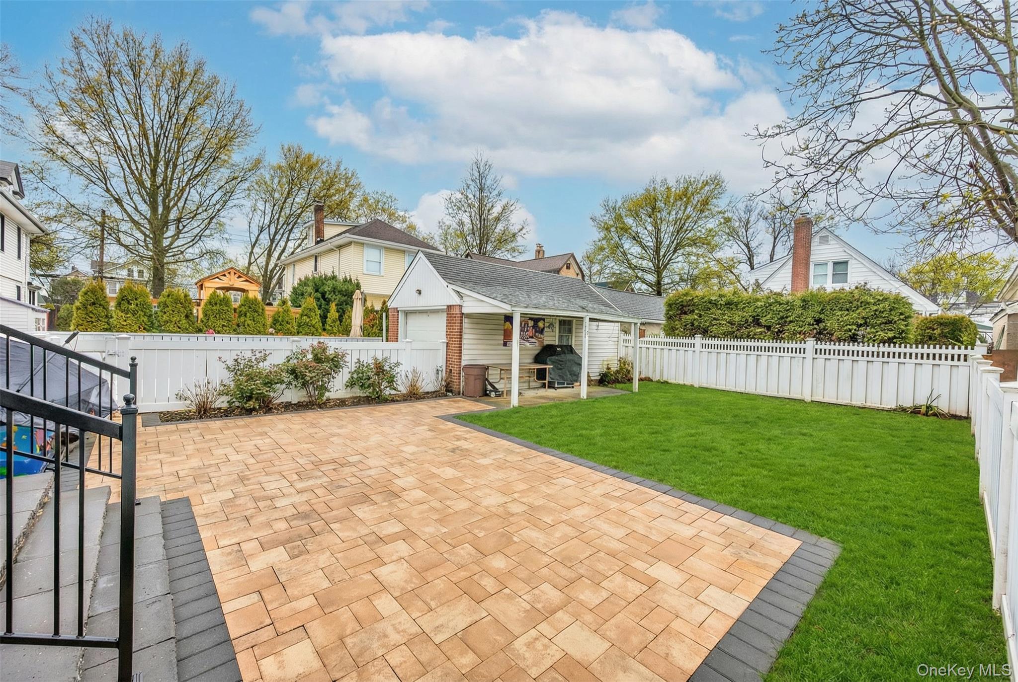 Single Family Hawthorne  Nassau County, NY 11001, MLS-965271-28