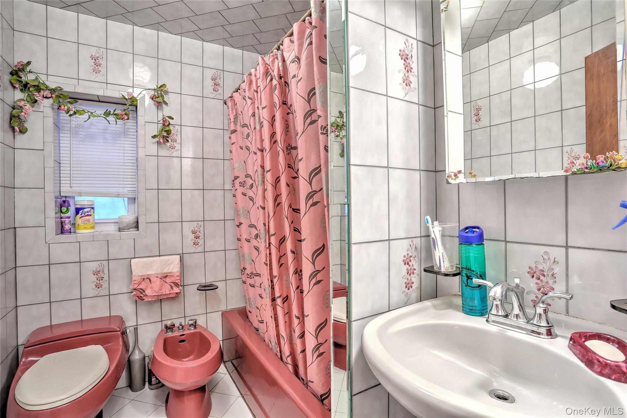 Single Family Quincy  Bronx, NY 10465, MLS-965282-13