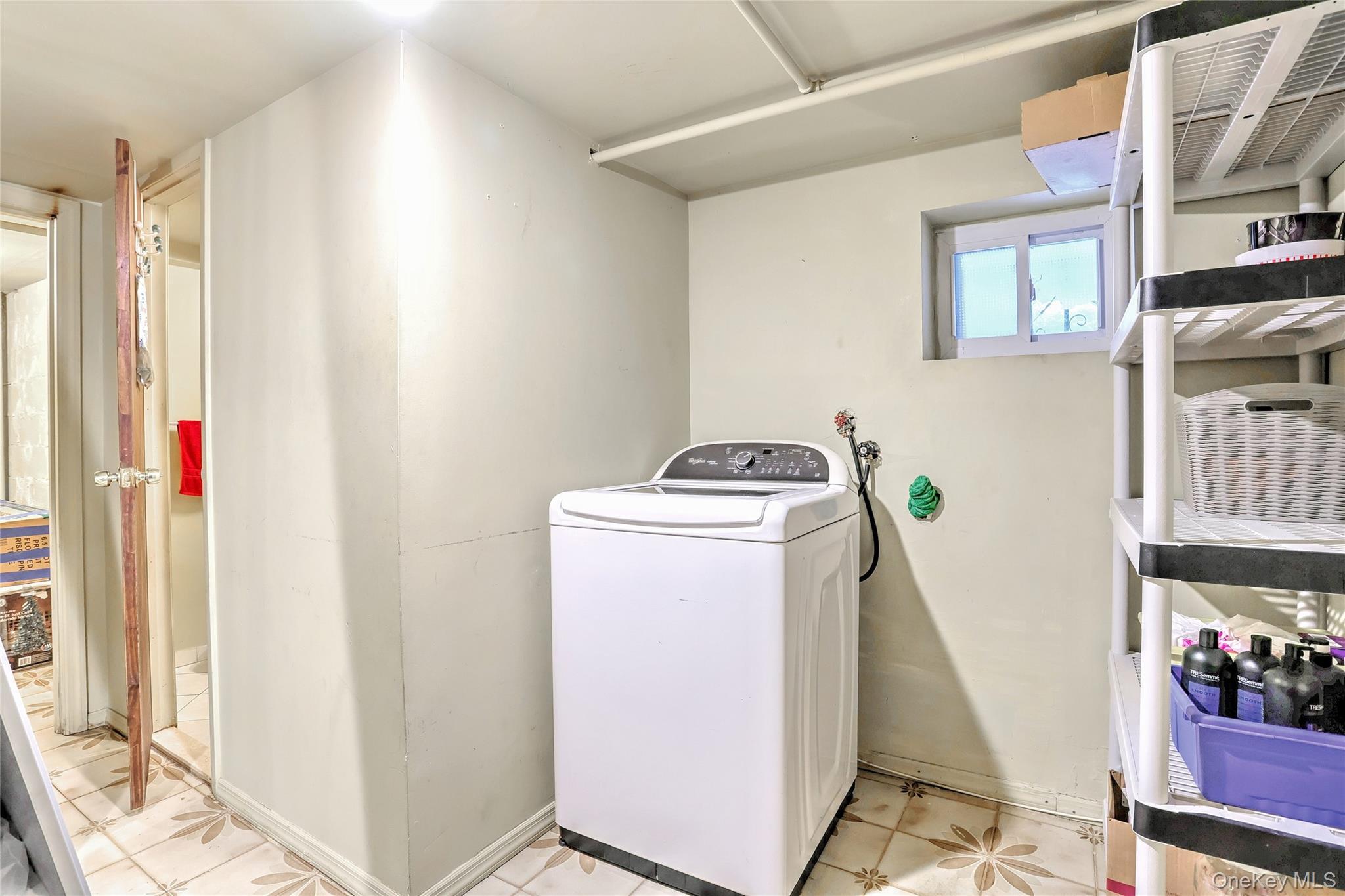 Single Family Quincy  Bronx, NY 10465, MLS-965282-23