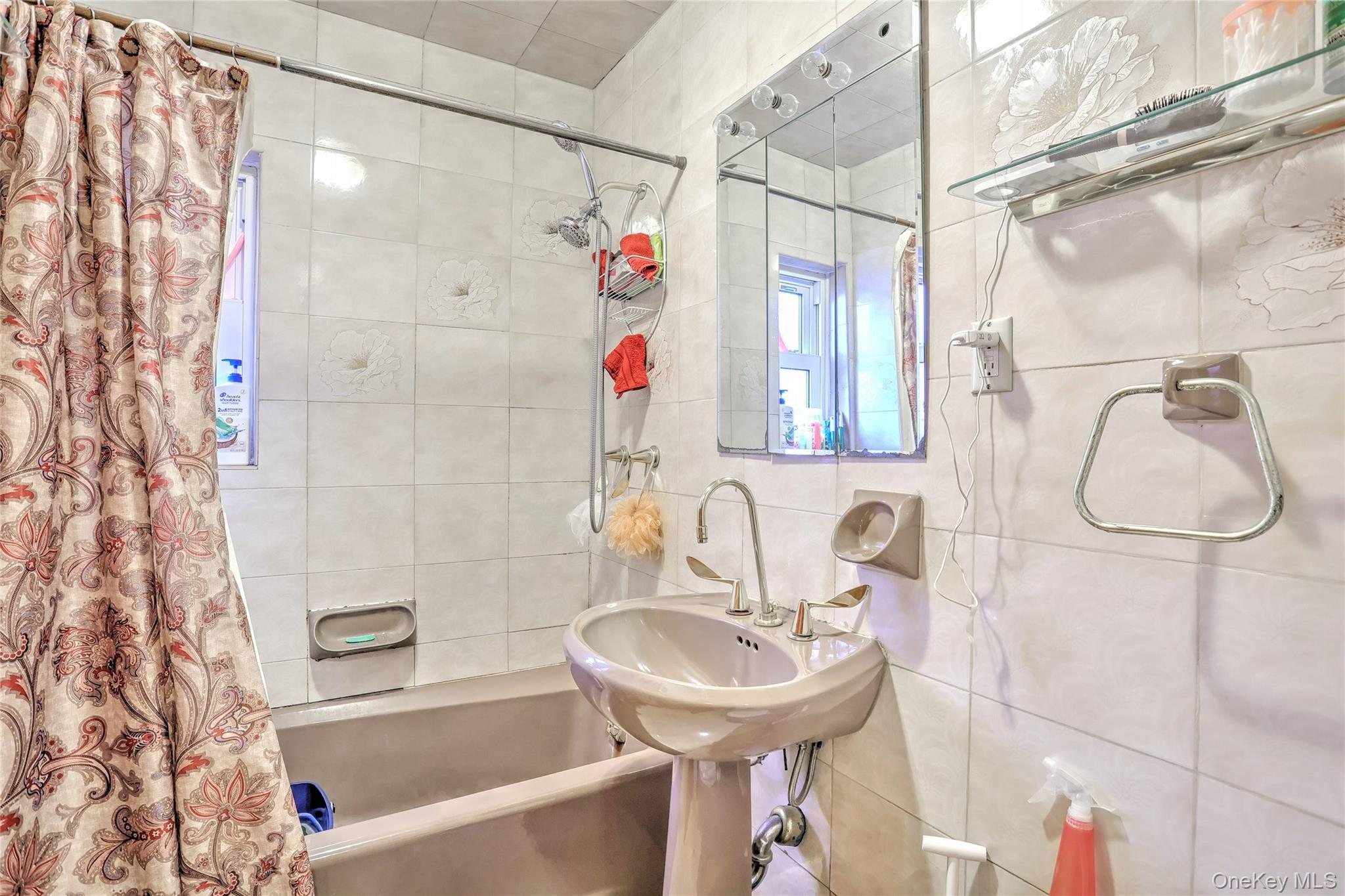 Single Family Quincy  Bronx, NY 10465, MLS-965282-29