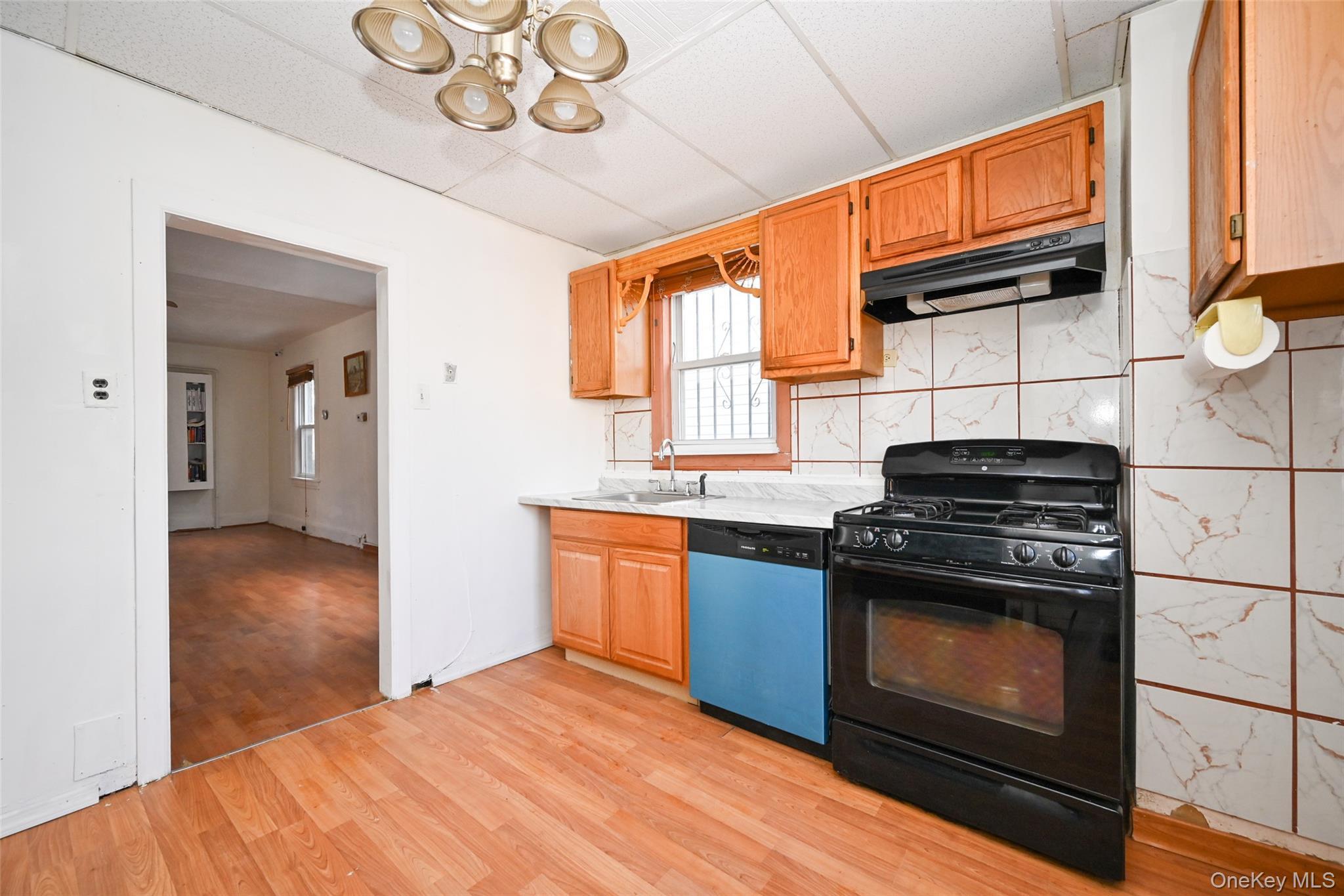 Single Family 165th  Queens, NY 11433, MLS-965290-8