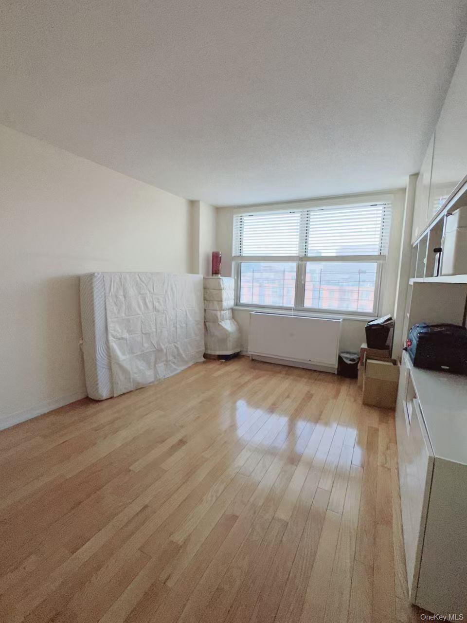 Condo Union  Queens, NY 11355, MLS-965310-8