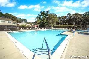 Condo Springmeadow  Suffolk County, NY 11741, MLS-965323-16