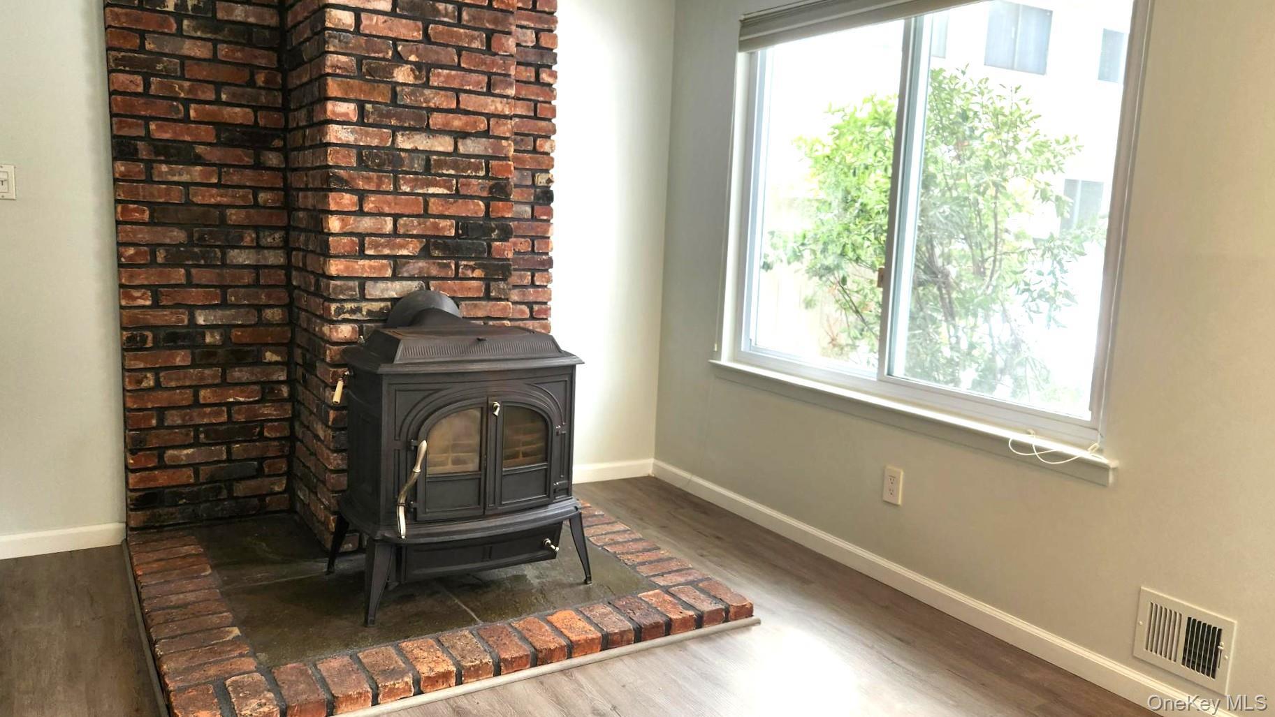 Condo Springmeadow  Suffolk County, NY 11741, MLS-965323-5