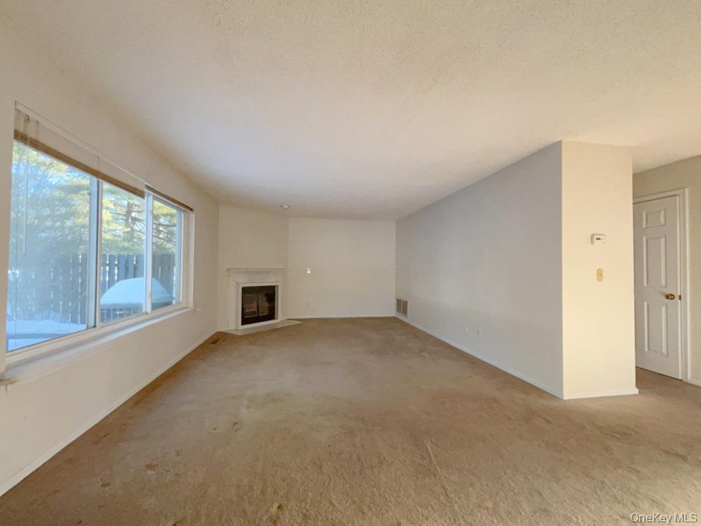 Condo Cushing  Dutchess County, NY 12564, MLS-965344-9