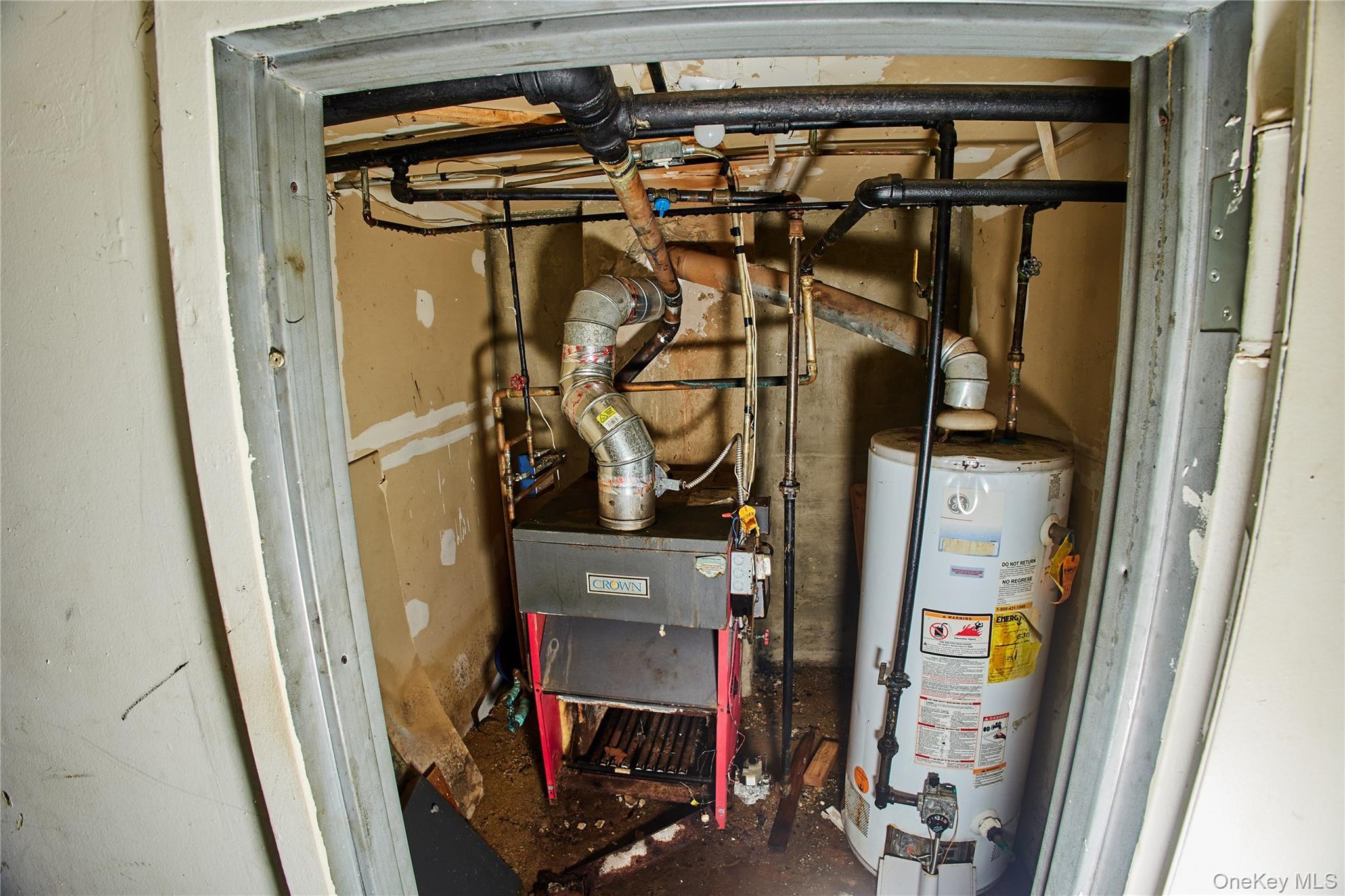 Single Family Nellis  Queens, NY 11413, MLS-965345-24