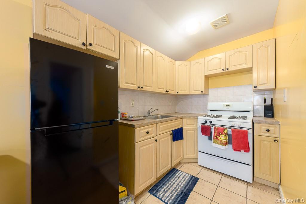 Single Family 116th  Queens, NY 11434, MLS-965354-12