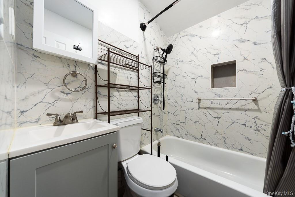 Single Family 116th  Queens, NY 11434, MLS-965354-18