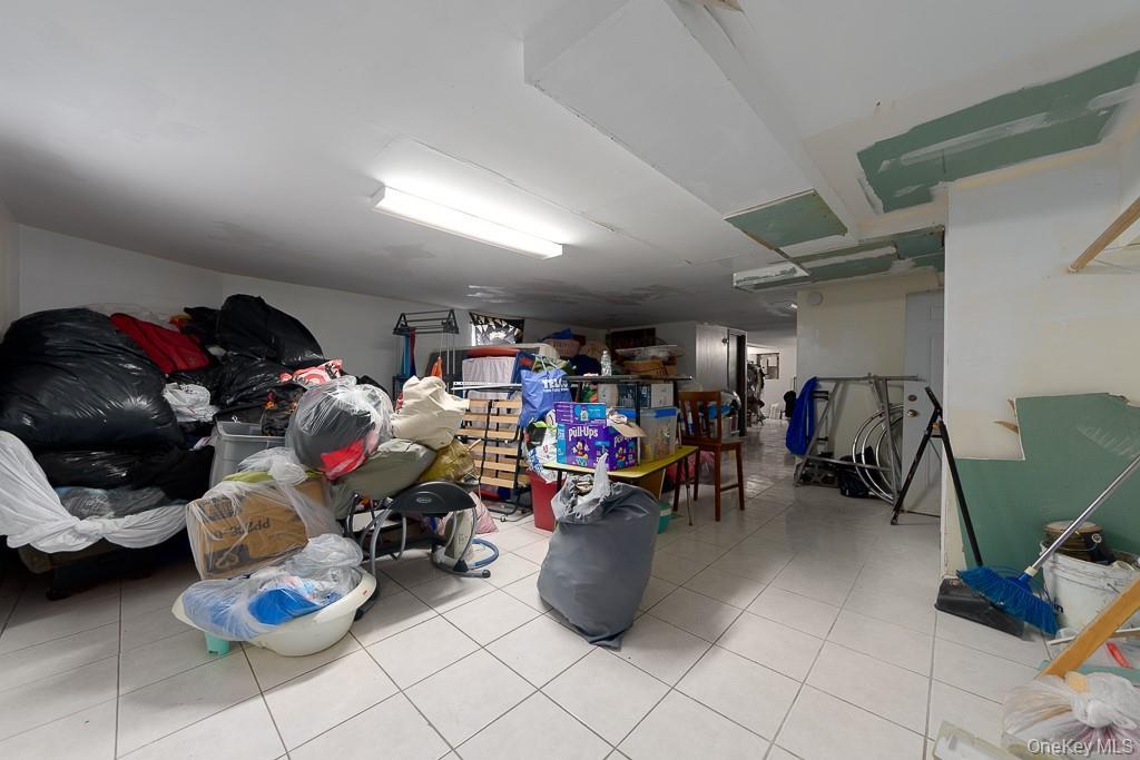 Single Family 116th  Queens, NY 11434, MLS-965354-22