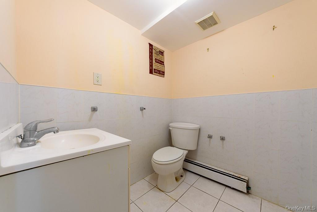 Single Family 116th  Queens, NY 11434, MLS-965354-23