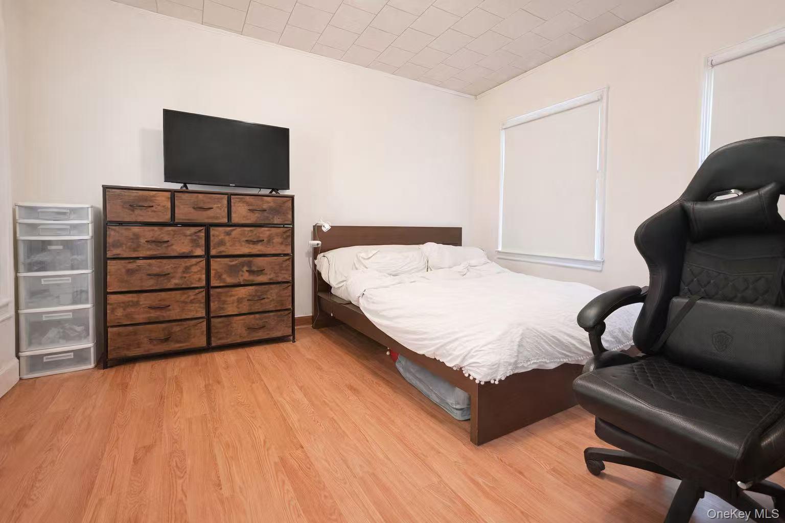 Single Family 47th  Queens, NY 11377, MLS-965368-9