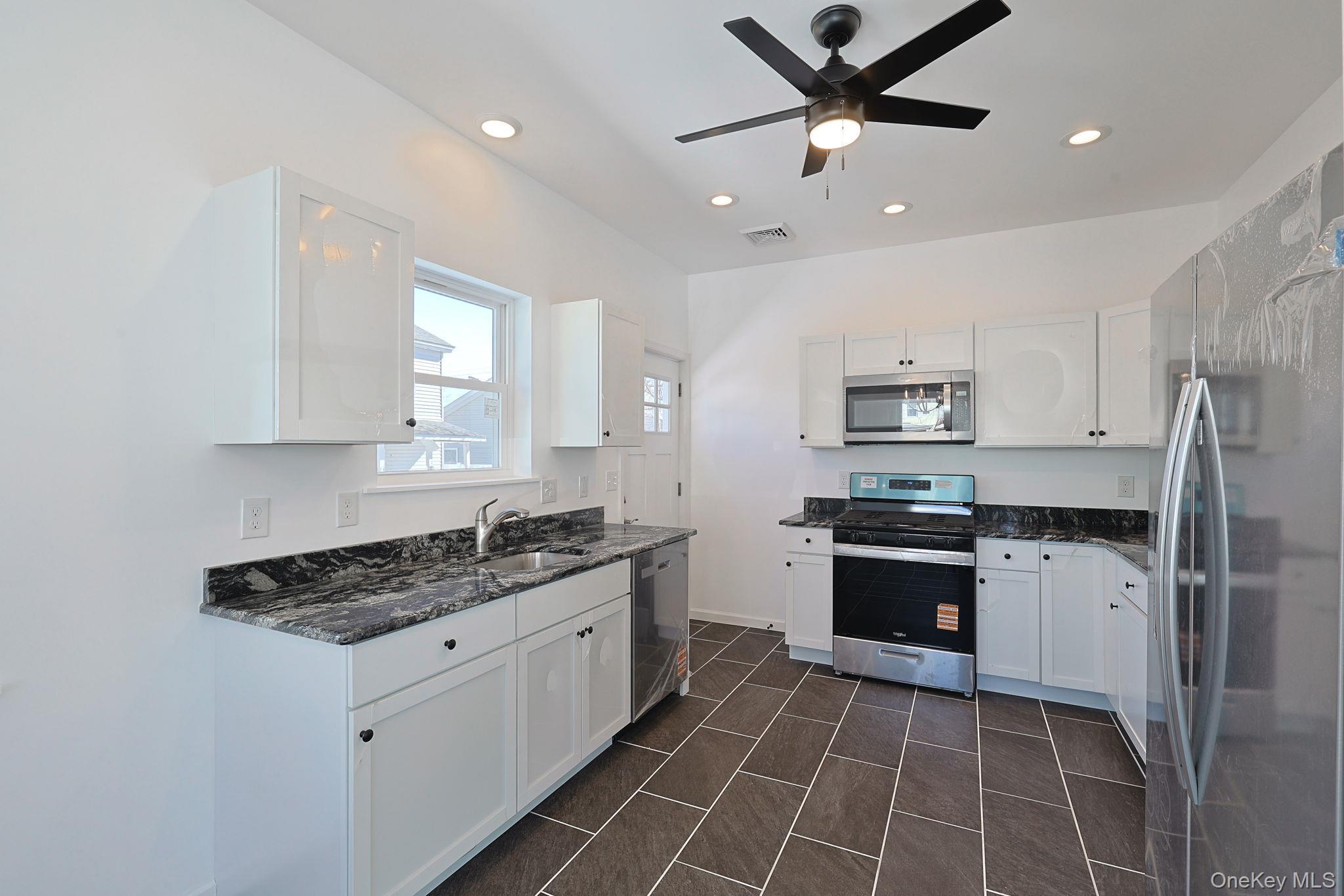 Single Family Brooklyn  Orange County, NY 12771, MLS-965403-8