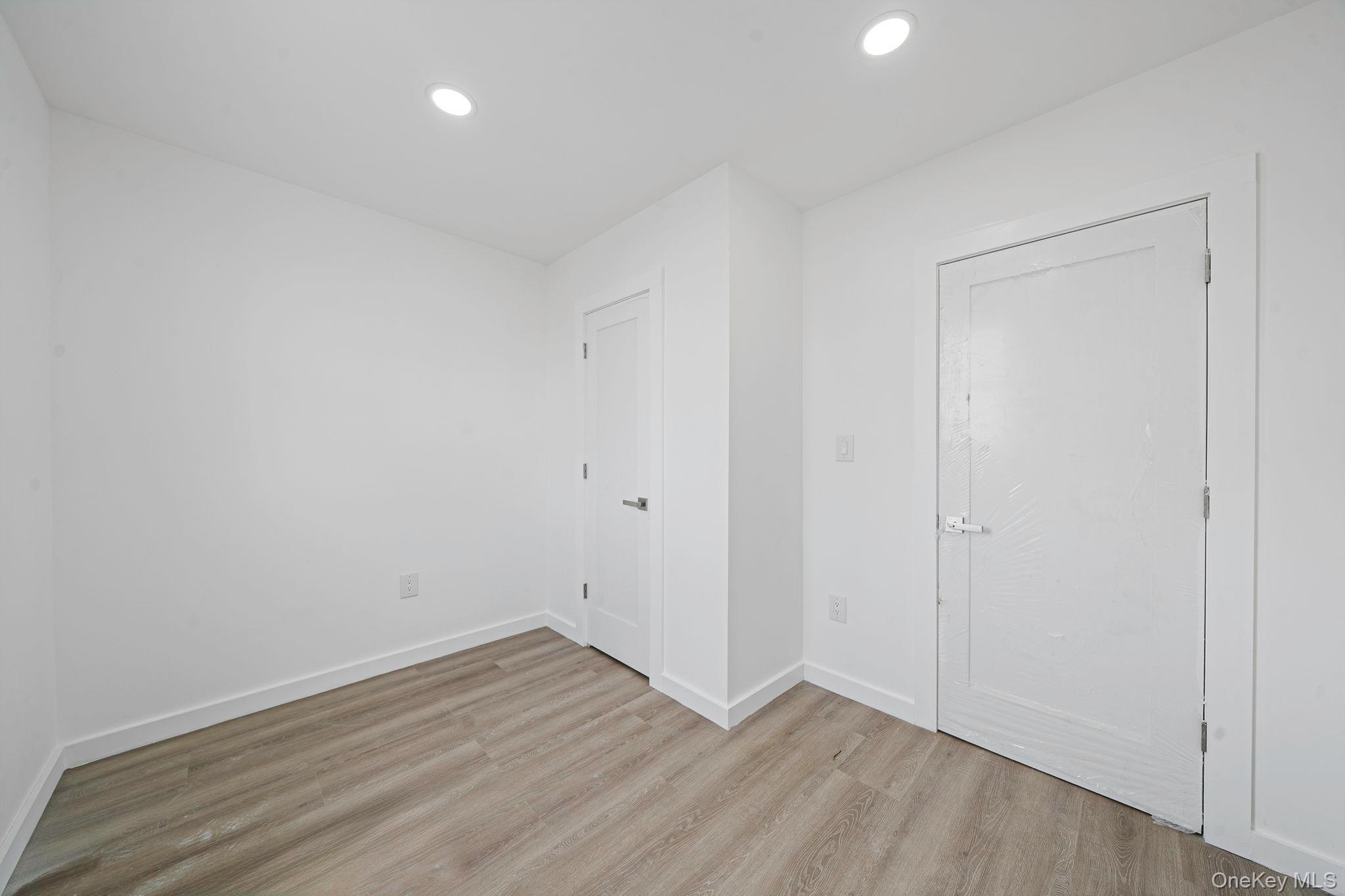 Single Family Mcintosh  Queens, NY 11369, MLS-965413-20