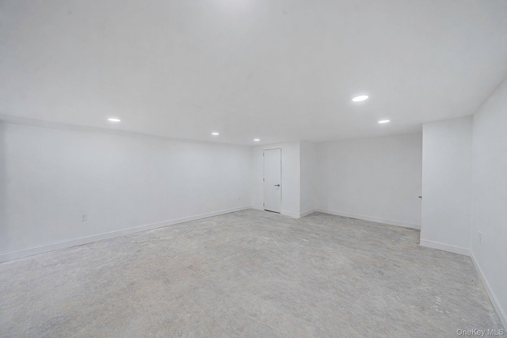 Single Family Mcintosh  Queens, NY 11369, MLS-965413-21