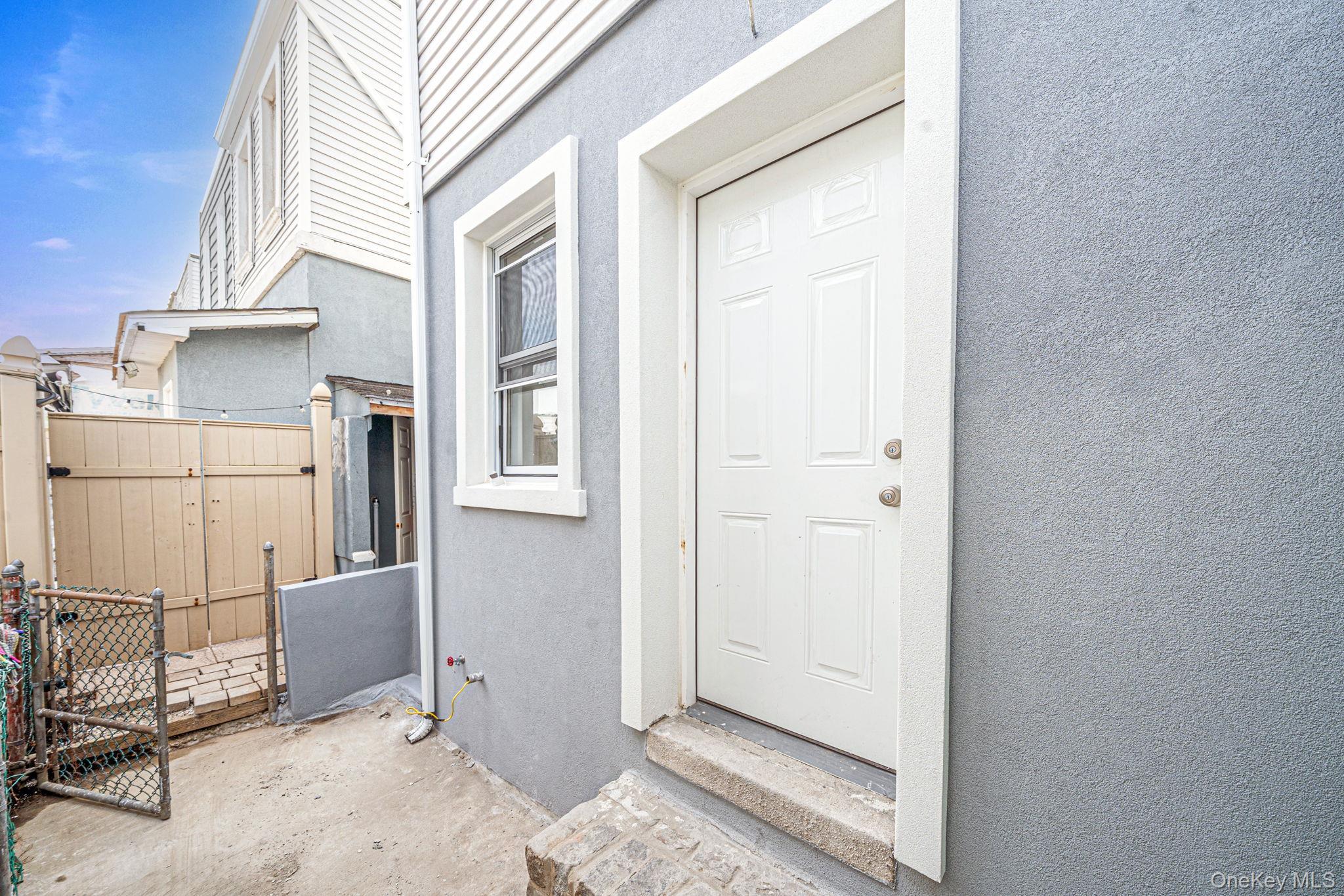 Single Family Mcintosh  Queens, NY 11369, MLS-965413-30