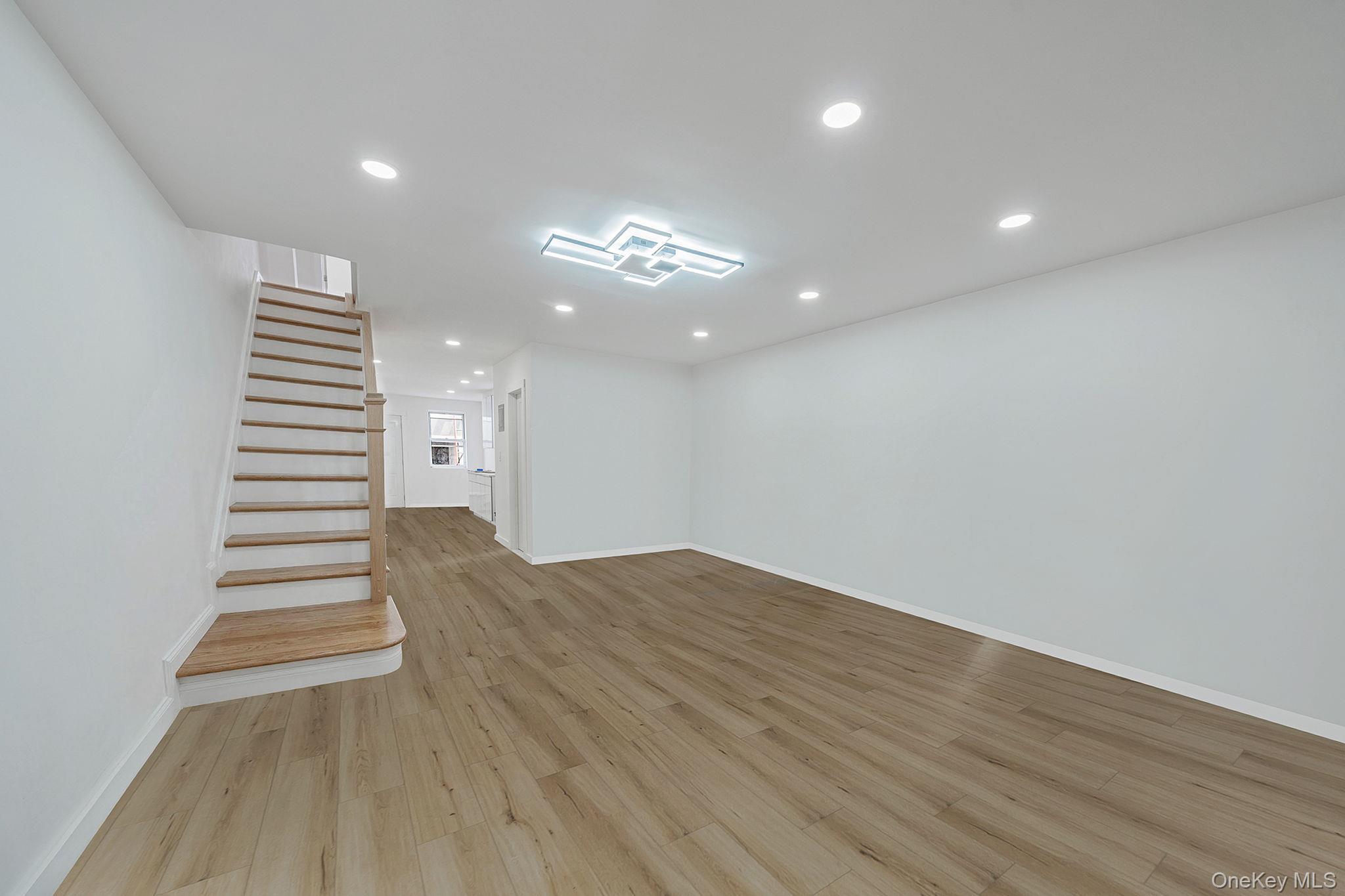 Single Family Mcintosh  Queens, NY 11369, MLS-965413-7