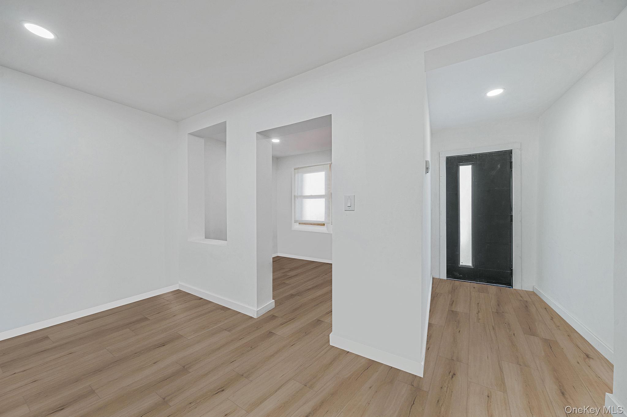 Single Family Mcintosh  Queens, NY 11369, MLS-965413-8