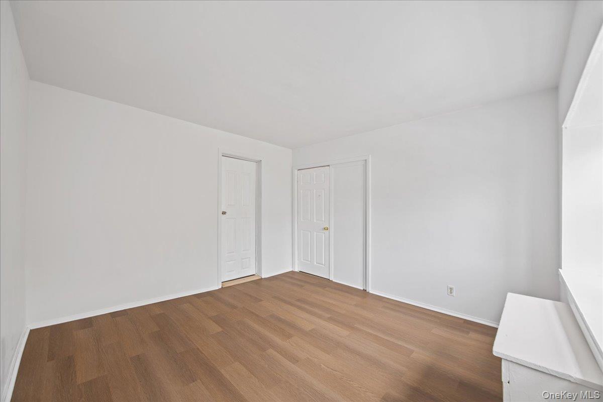 Single Family Sackett Avenue Bronx, NY 10462, MLS-965418-18