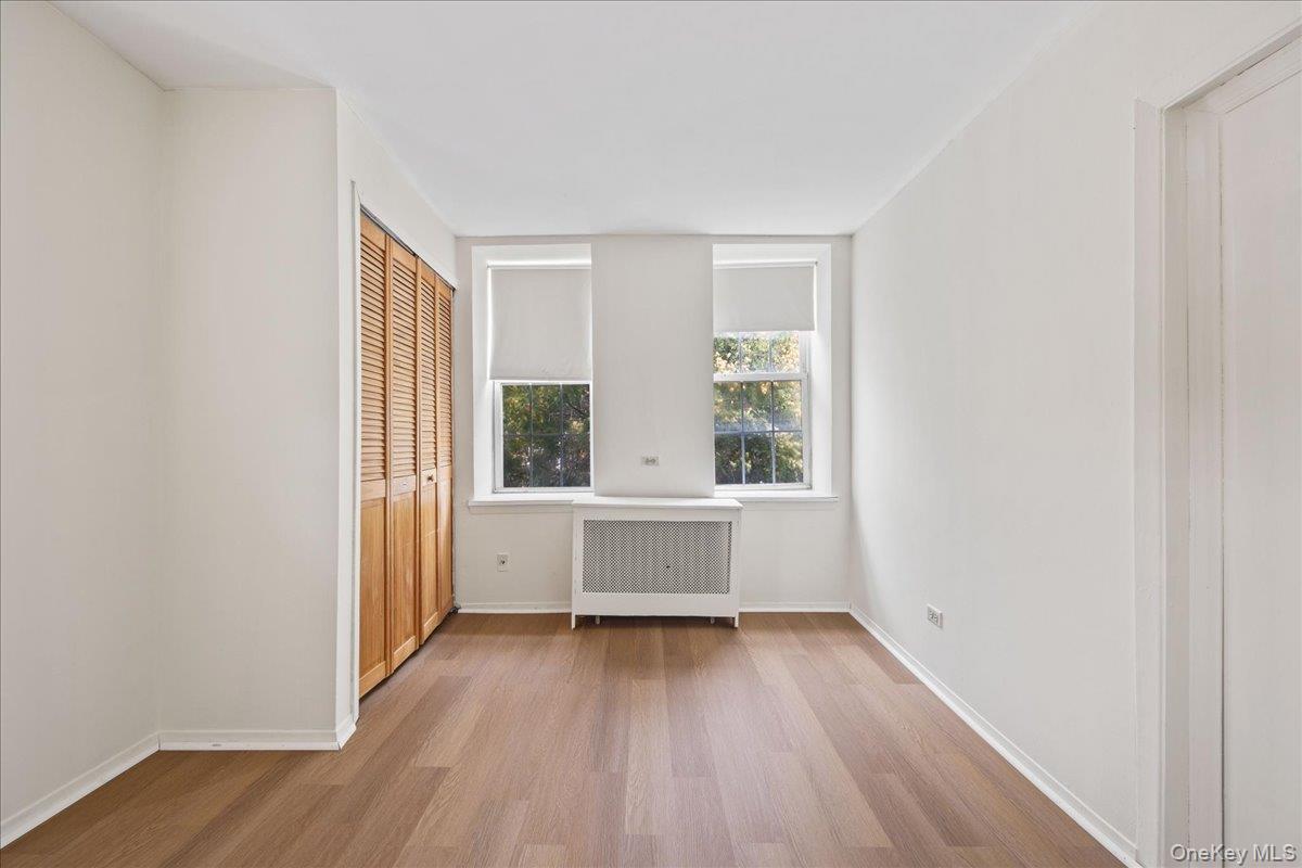 Single Family Sackett Avenue Bronx, NY 10462, MLS-965418-20