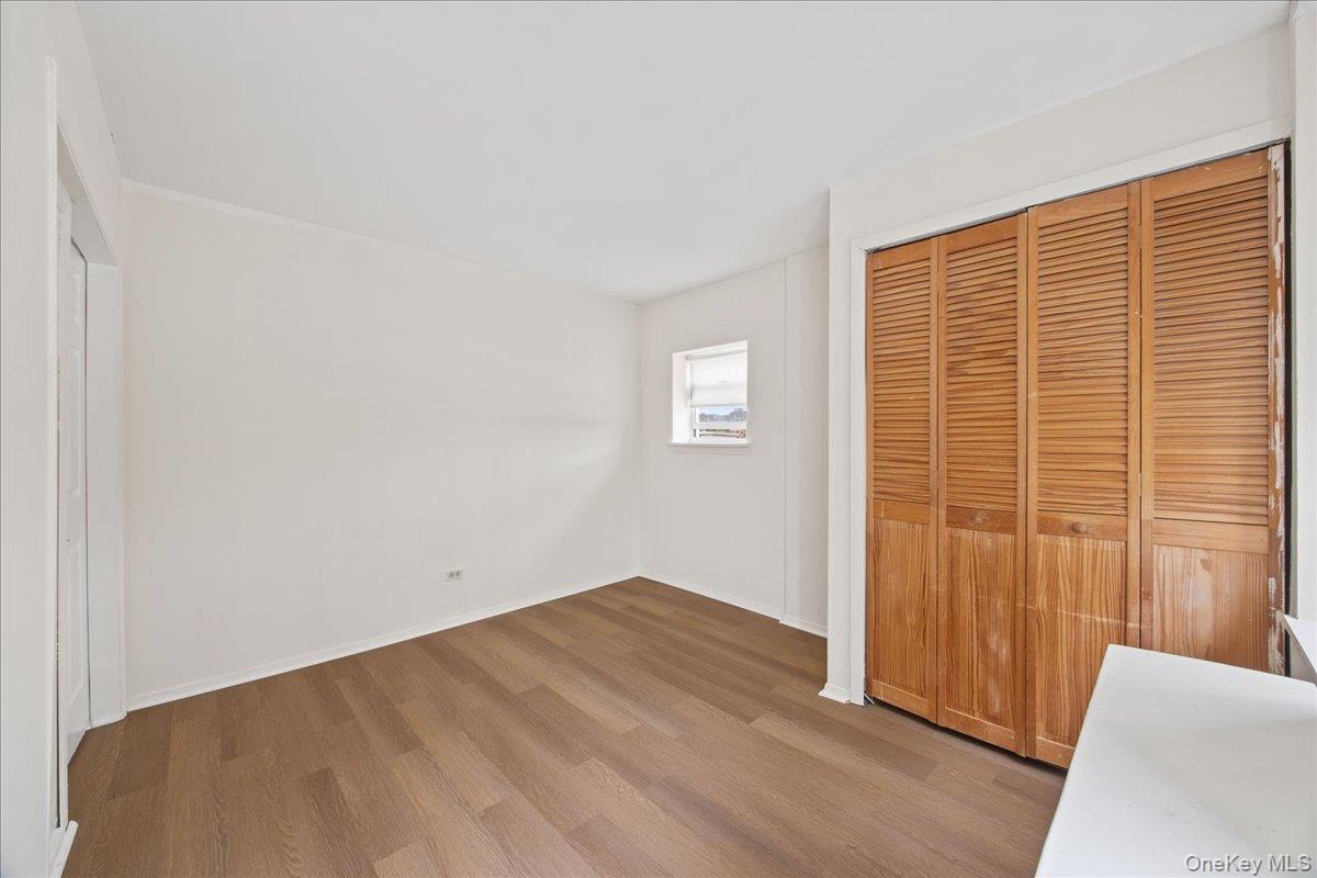 Single Family Sackett Avenue  Bronx, NY 10462, MLS-965418-21