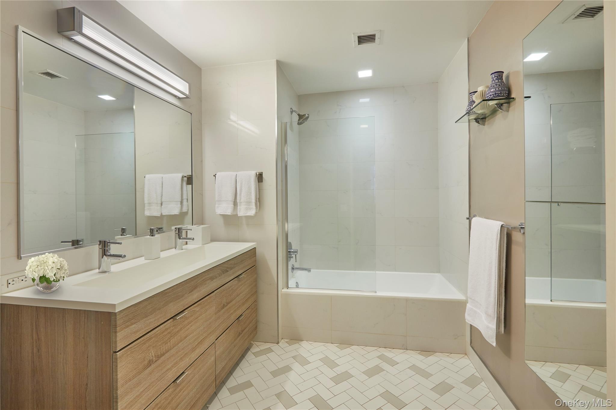 Apartment 116th  Manhattan, NY 10026, MLS-965423-5