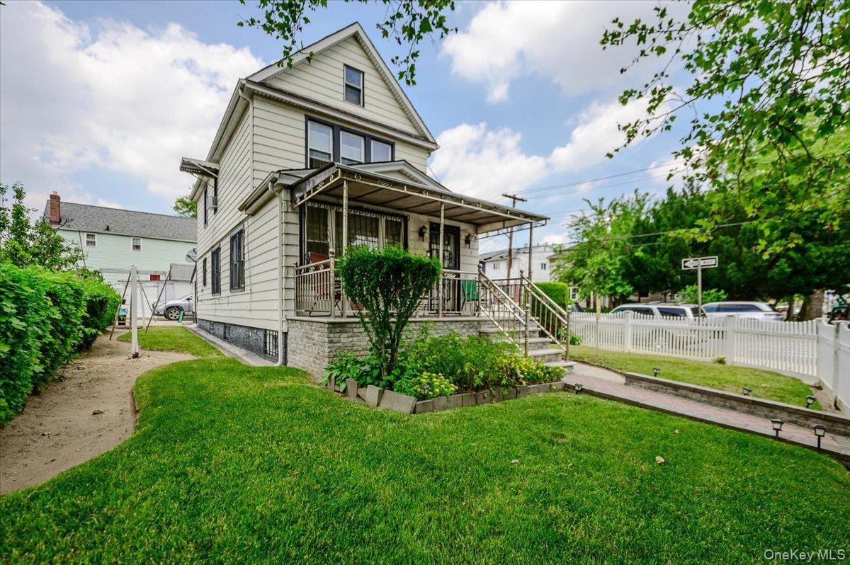 Single Family Foch Boulevard Queens, NY 11436, MLS-965449-21