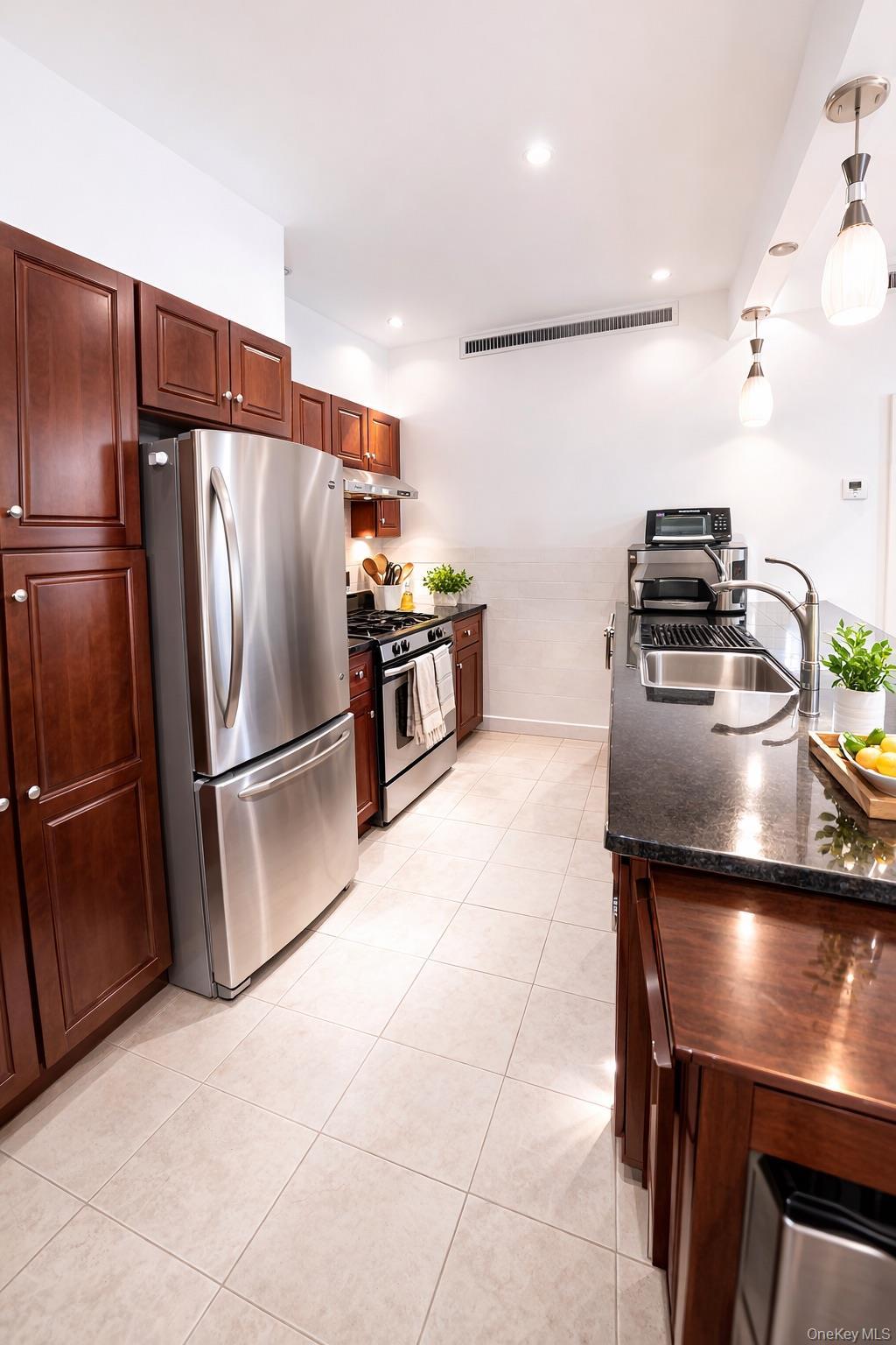 Apartment Lextington  Manhattan, NY 10029, MLS-965481-8