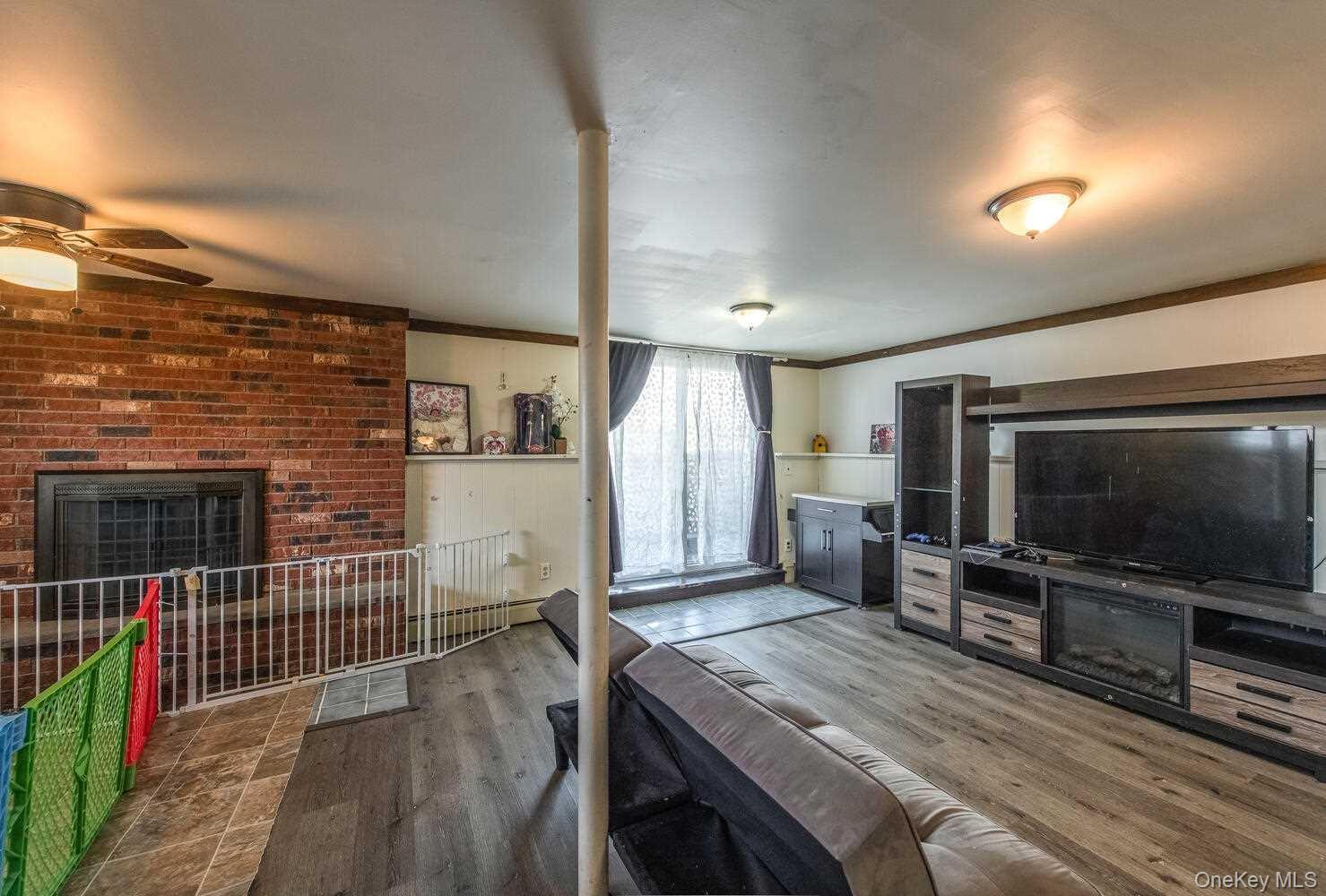 Single Family Dwyer  Dutchess County, NY 12590, MLS-965509-22