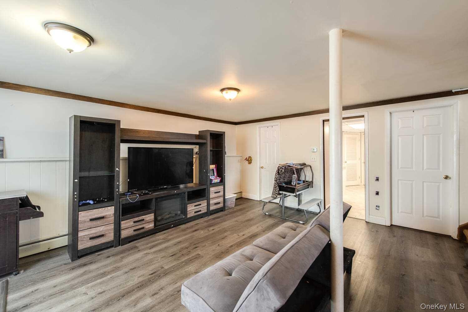 Single Family Dwyer  Dutchess County, NY 12590, MLS-965509-23