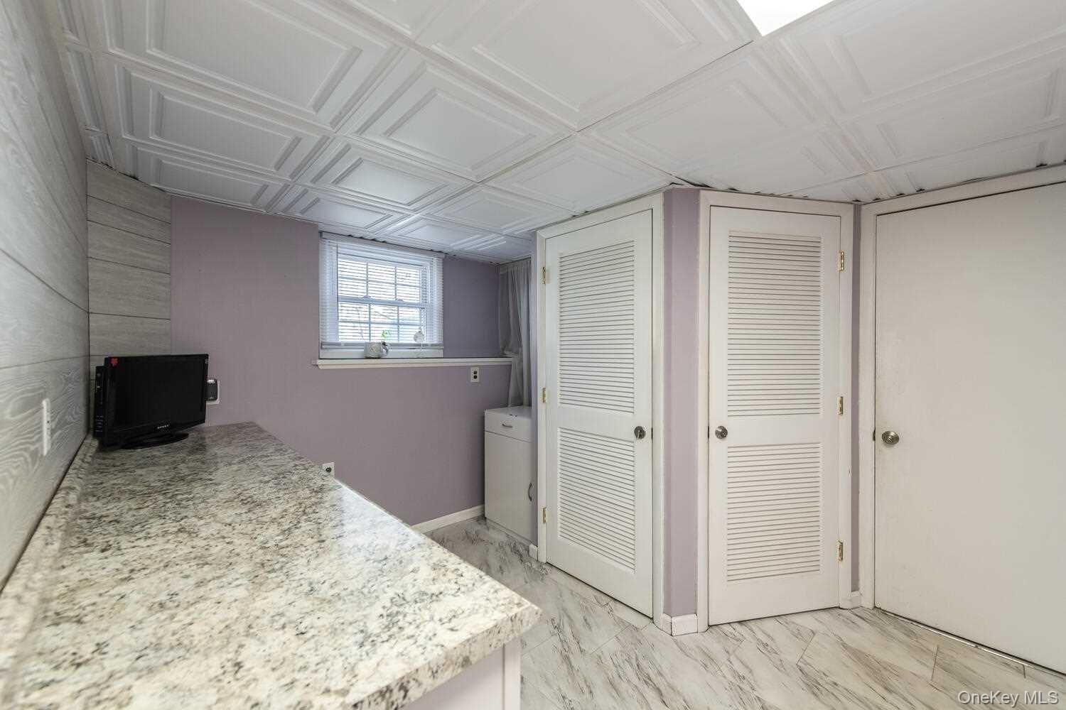 Single Family Dwyer  Dutchess County, NY 12590, MLS-965509-25