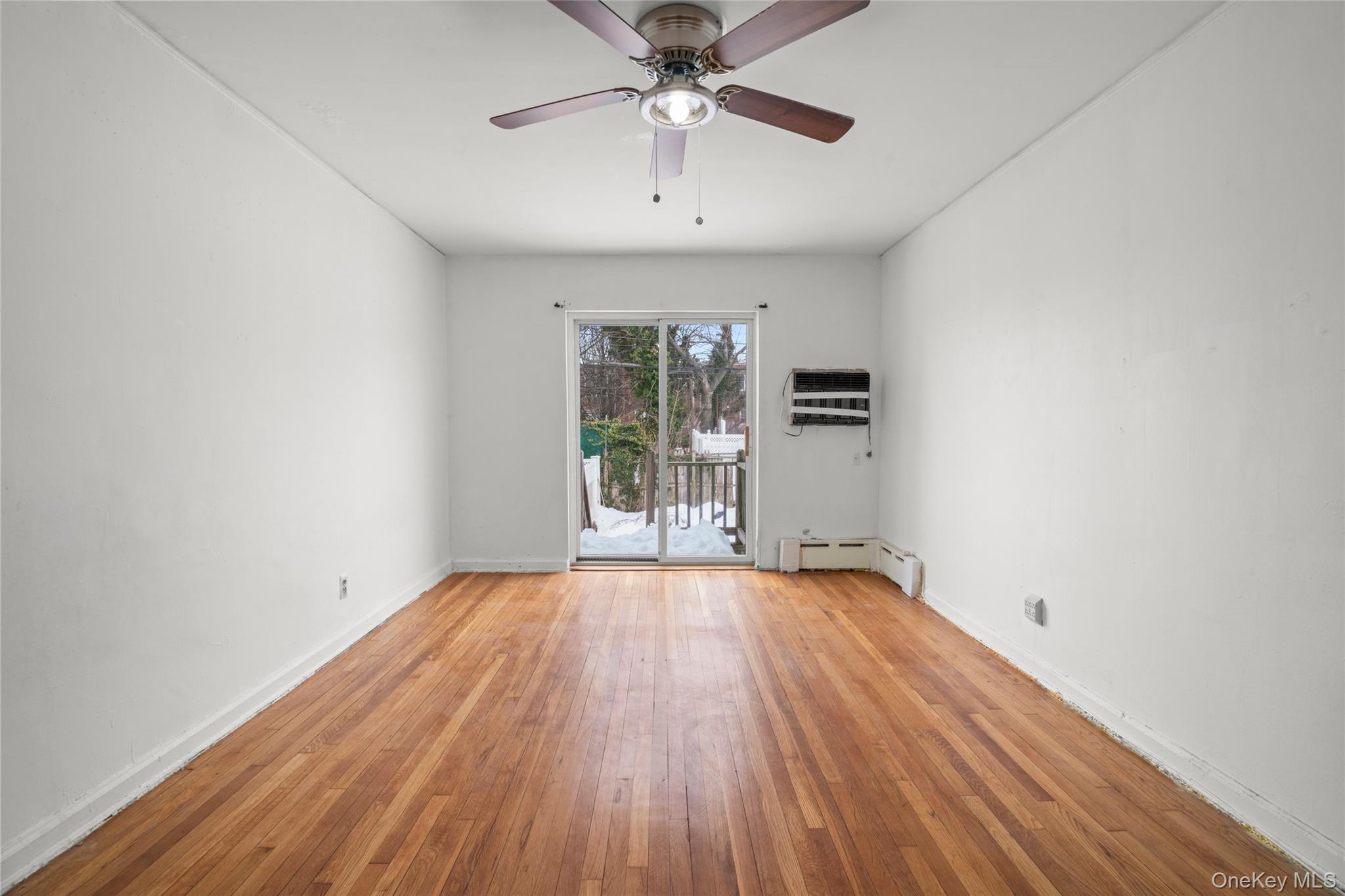 Single Family 60th  Queens, NY 11378, MLS-965512-10