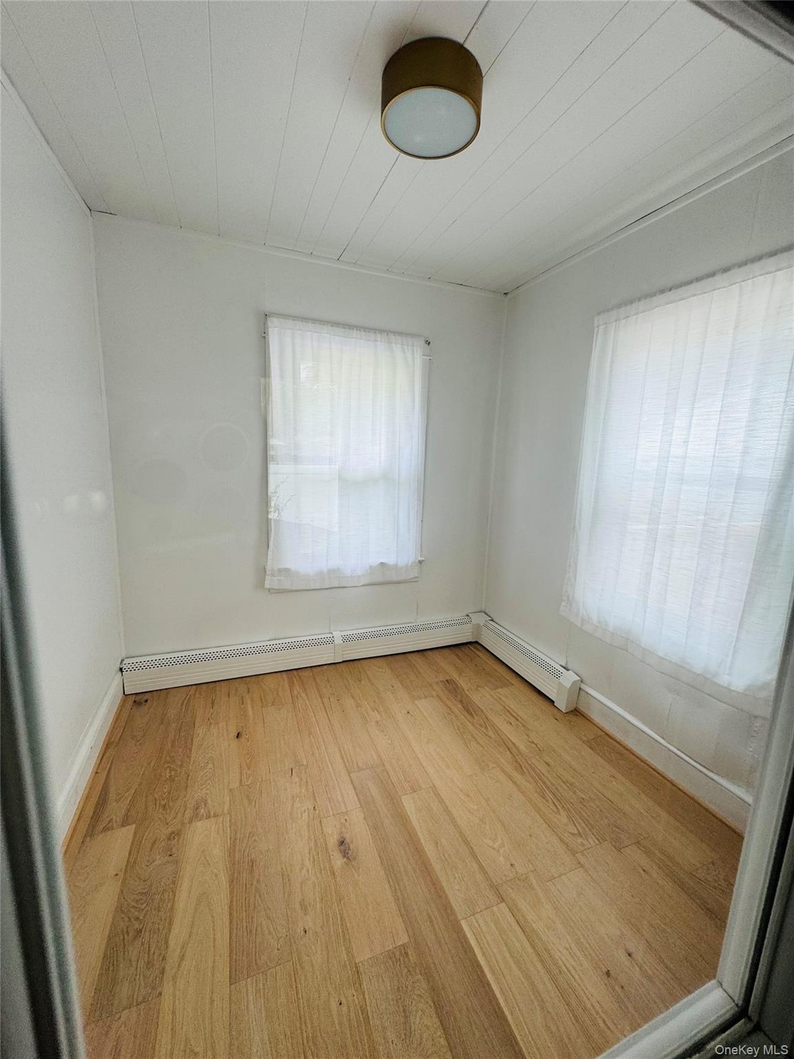 Single Family Vanderbilt  Suffolk County, NY 11704, MLS-965532-10