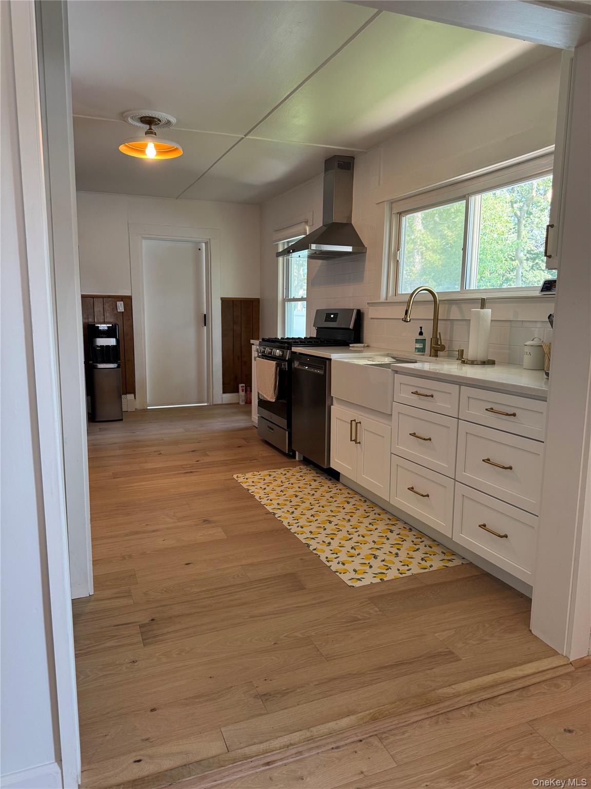Single Family Vanderbilt  Suffolk County, NY 11704, MLS-965532-6