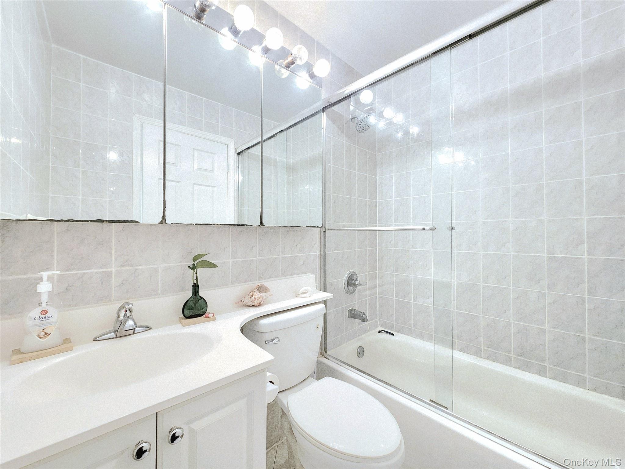 Single Family 91st  Queens, NY 11421, MLS-965536-16