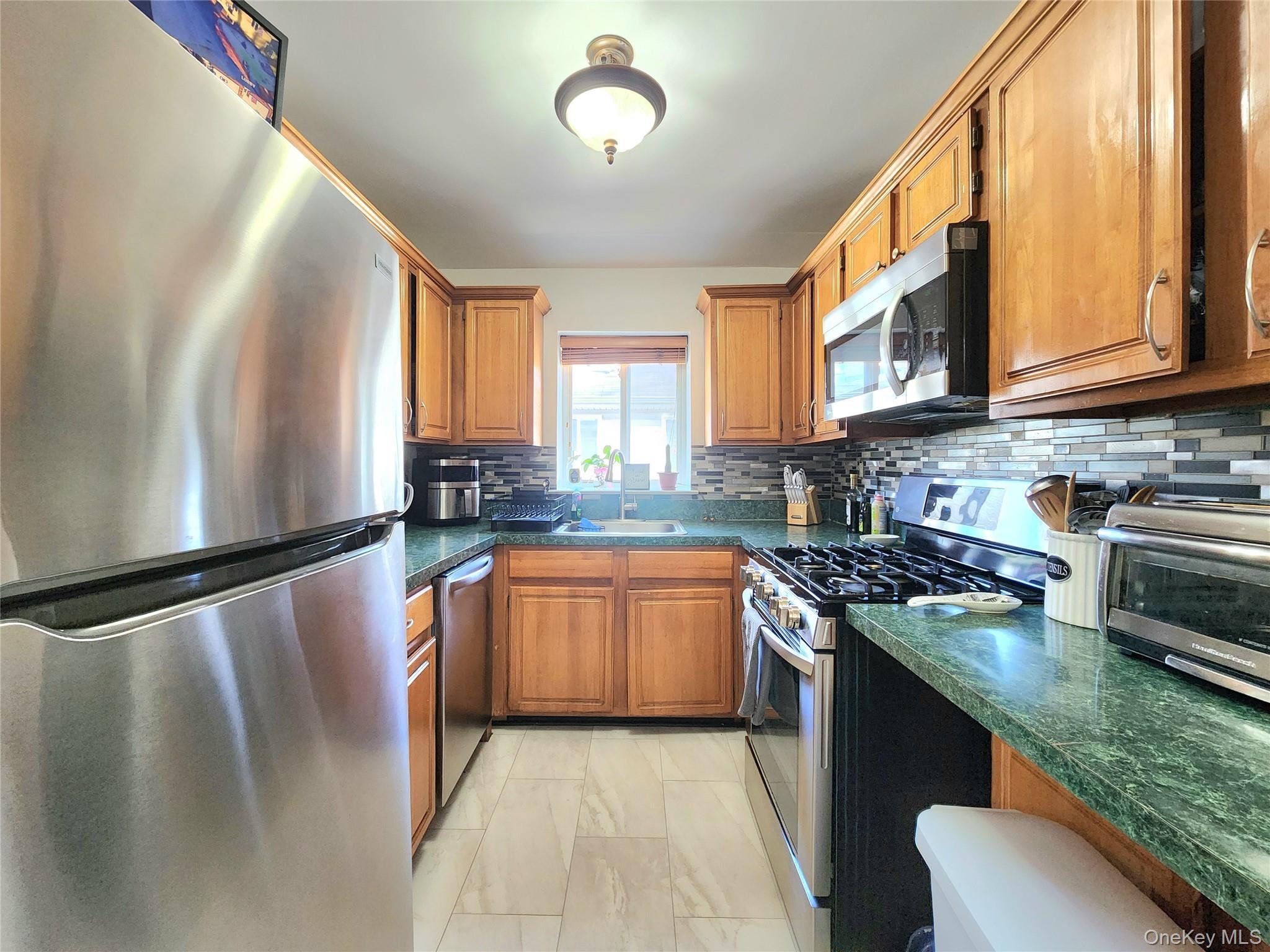 Single Family 91st  Queens, NY 11421, MLS-965536-31