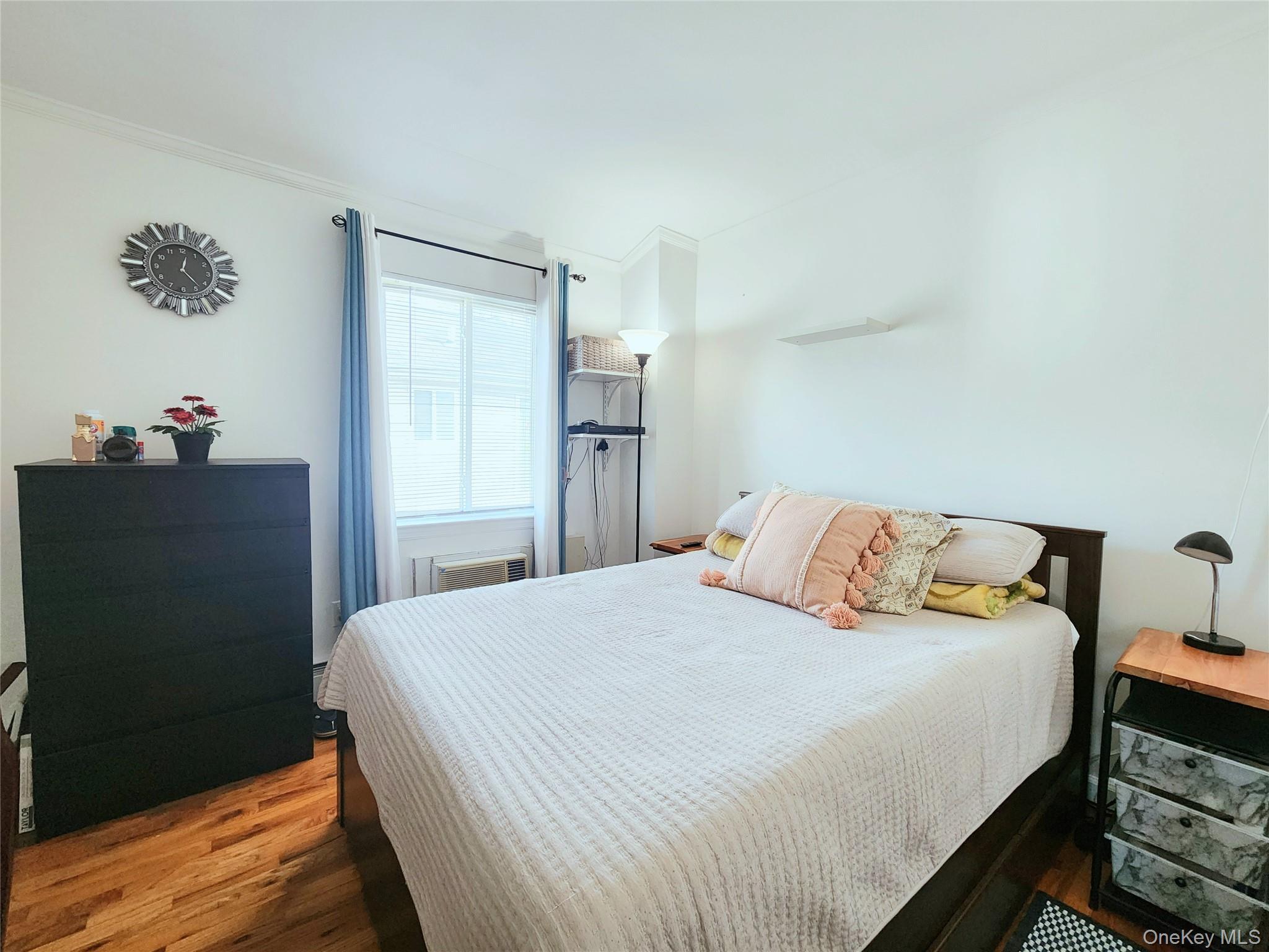 Single Family 91st  Queens, NY 11421, MLS-965536-39