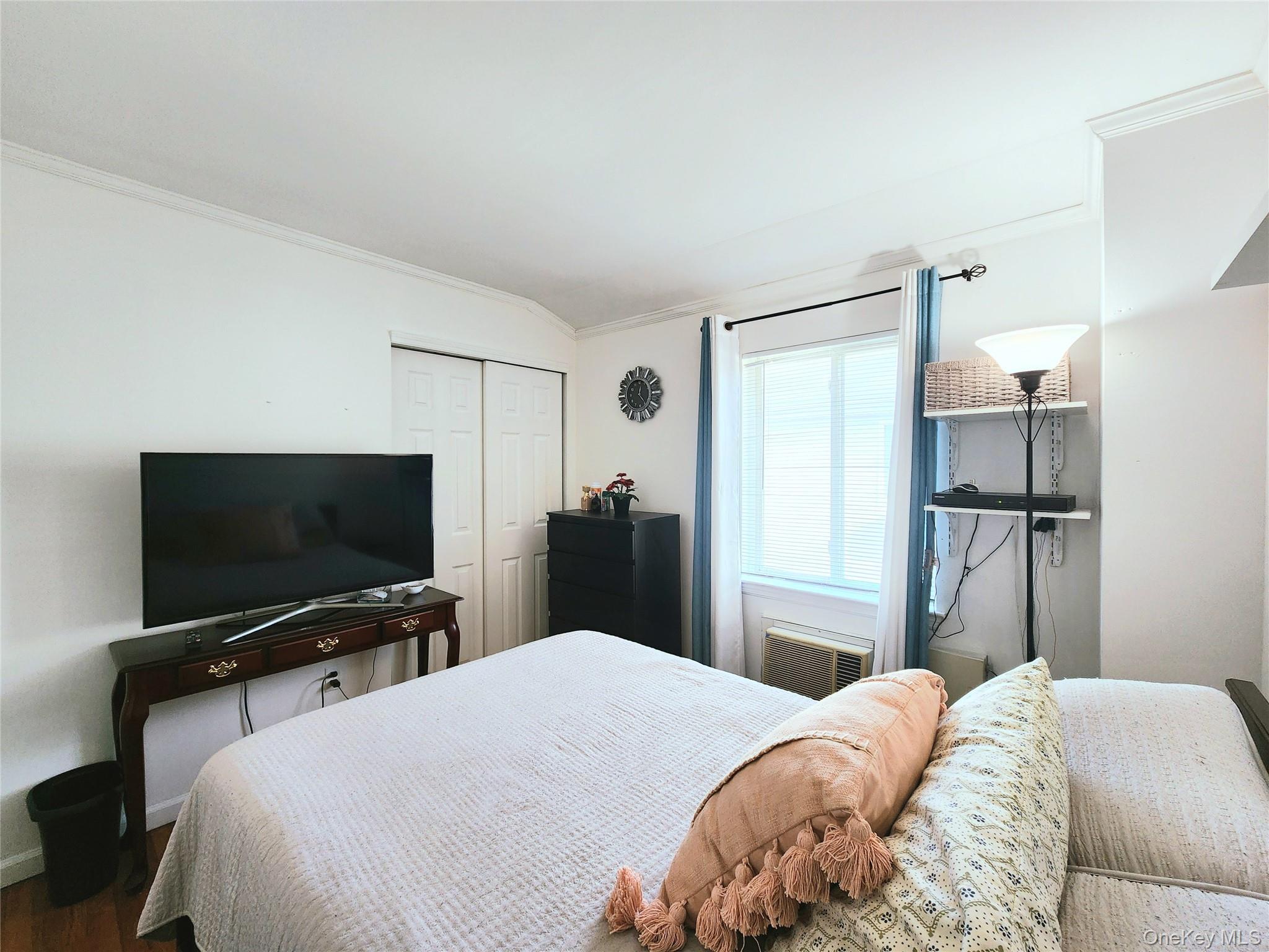 Single Family 91st  Queens, NY 11421, MLS-965536-40