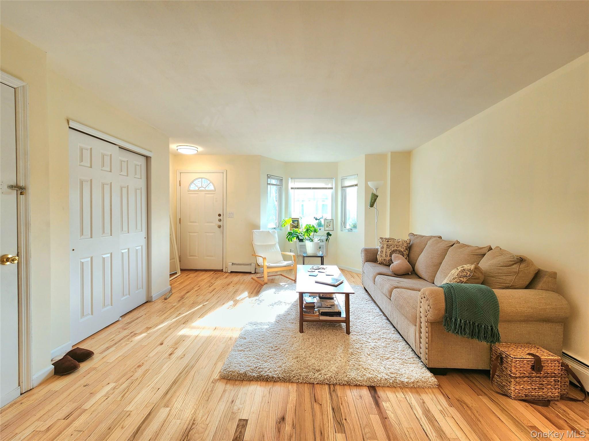 Single Family 91st  Queens, NY 11421, MLS-965536-6