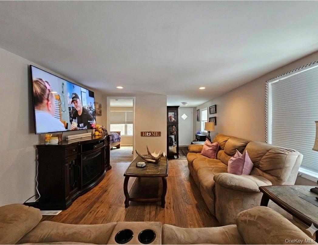 Single Family Mary Sullivan County, NY 12721, MLS-965544-6