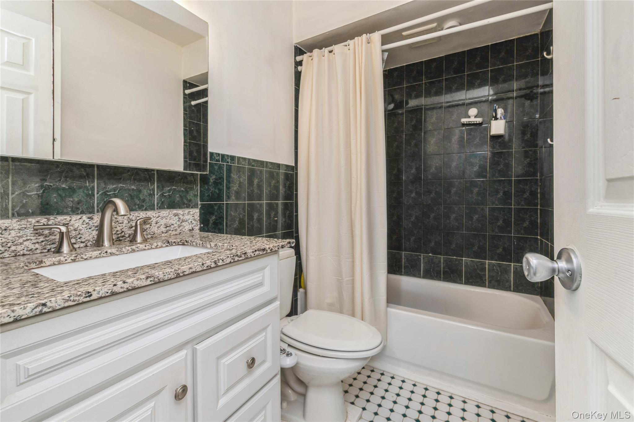 Single Family Hickory  Suffolk County, NY 11722, MLS-965554-14