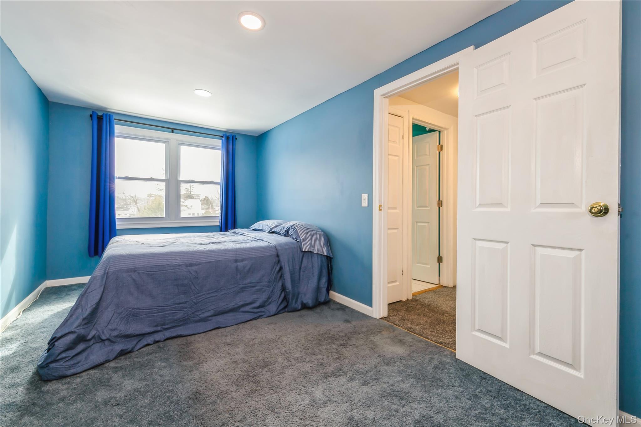 Single Family Hickory  Suffolk County, NY 11722, MLS-965554-16