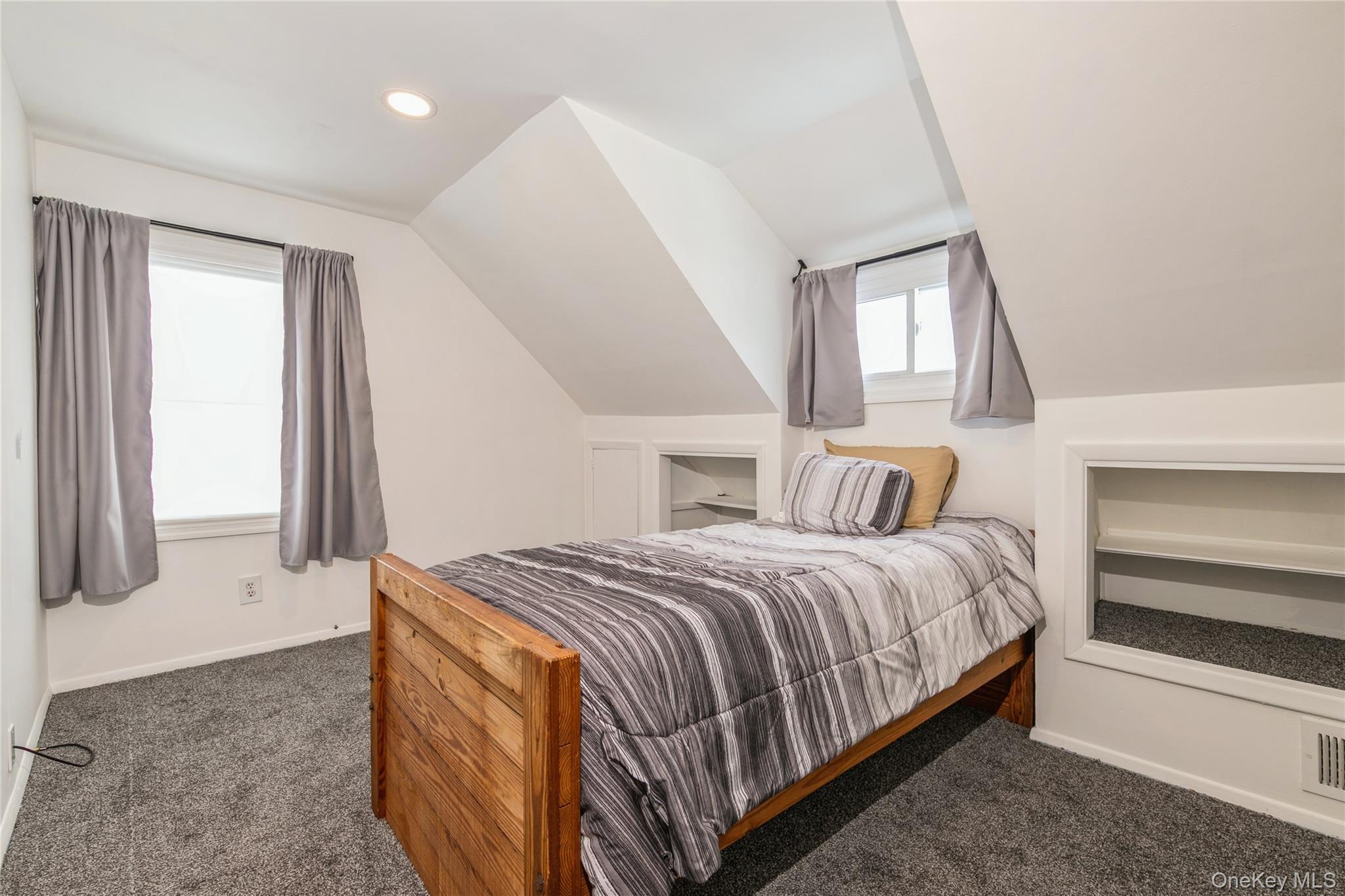 Single Family Hickory  Suffolk County, NY 11722, MLS-965554-19