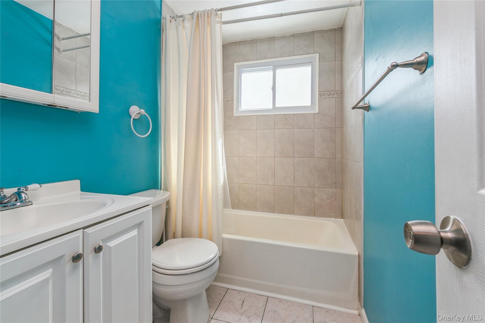 Single Family Hickory  Suffolk County, NY 11722, MLS-965554-22