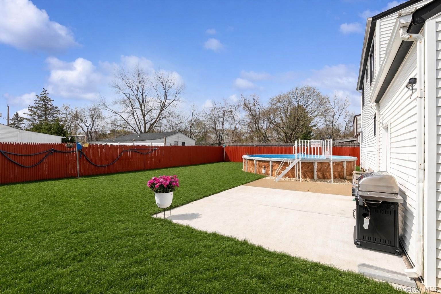 Single Family Hickory  Suffolk County, NY 11722, MLS-965554-29