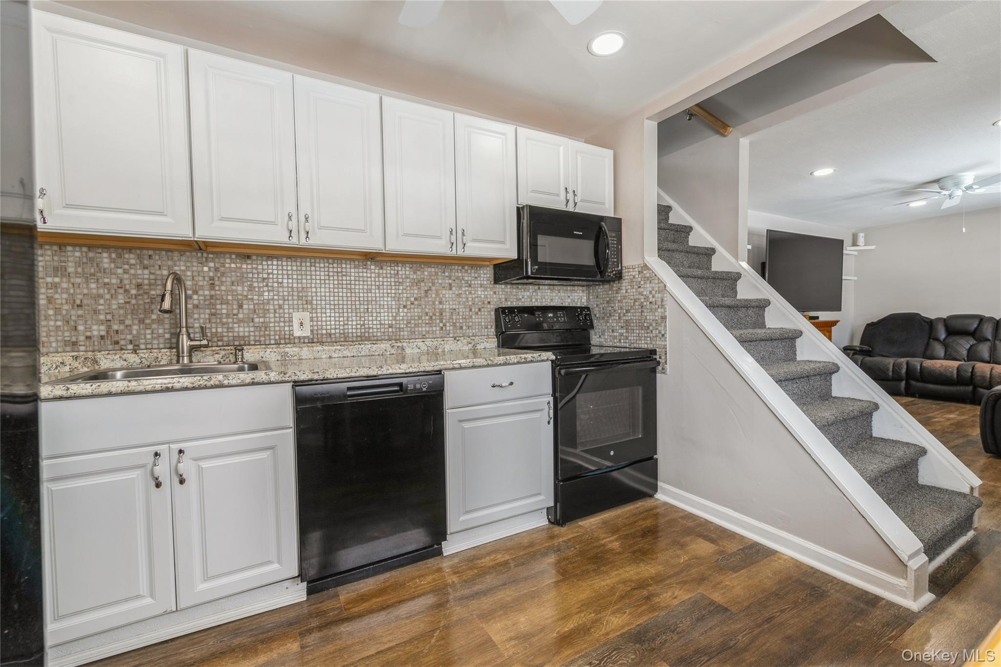 Single Family Hickory  Suffolk County, NY 11722, MLS-965554-9