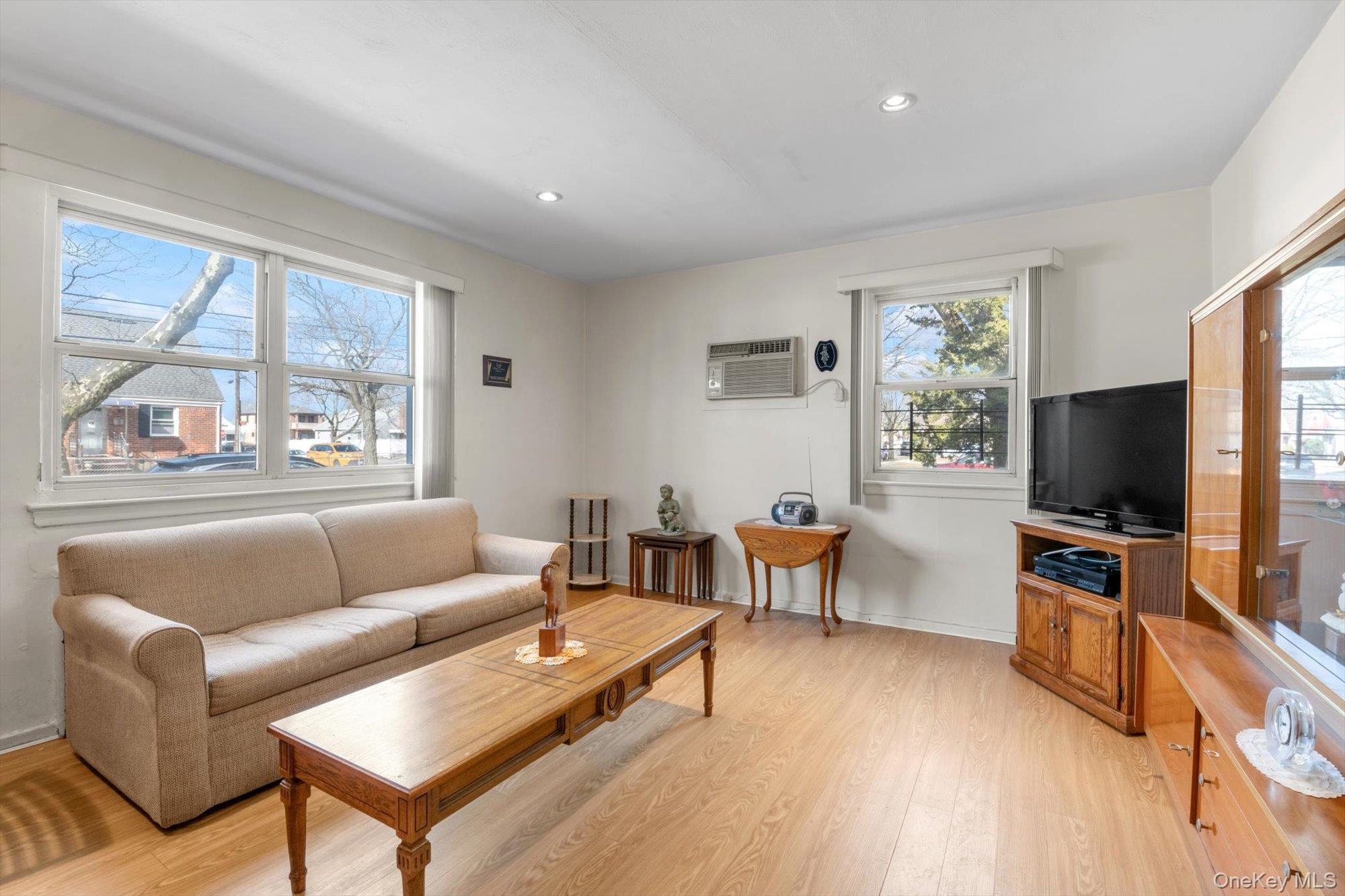 Coop 268th  Queens, NY 11040, MLS-965570-5